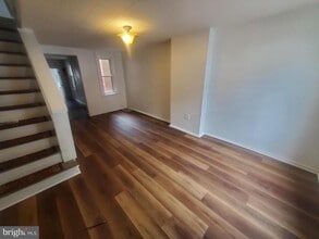 Building Photo - 404 S 9th St