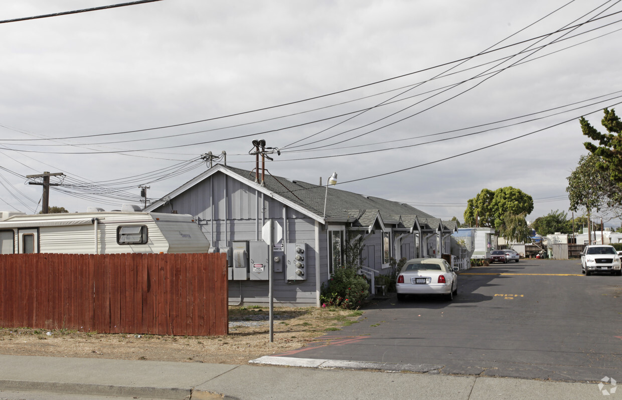 Primary Photo - Vallejo Bay Mobile Home Park