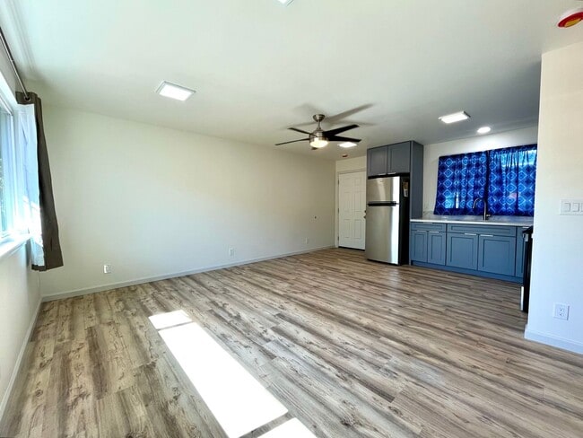 Building Photo - Brand New 1 Bed, 1 Bath Back House in Kaimuki w/ 1 Parking