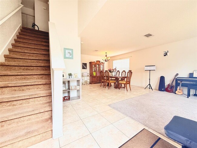 Building Photo - 1407 Deer Ledge Trail