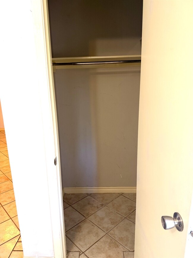 Foto del edificio - 5302 Springfield Ave