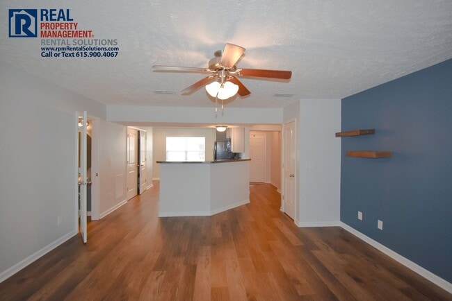 Building Photo - Wonderful 2BR/2.5BA Smyrna townhome less t...