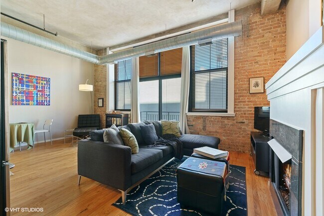 Foto del edificio - 817 W Washington Blvd