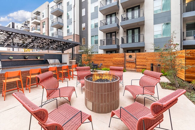 Building Photo - Luca Apartments