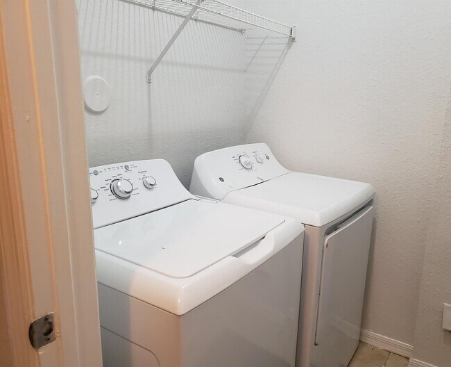 Foto del edificio - 15145 Michelangelo Blvd