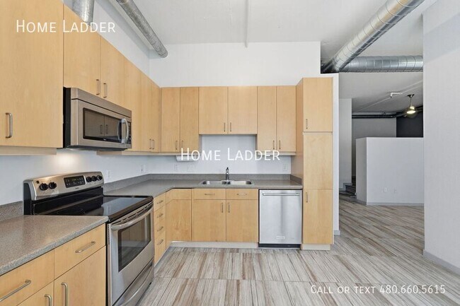 Building Photo - 7301 E 3rd Ave