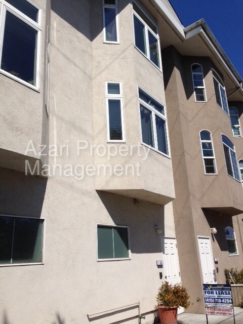 Building Photo - 400 Alemany Blvd