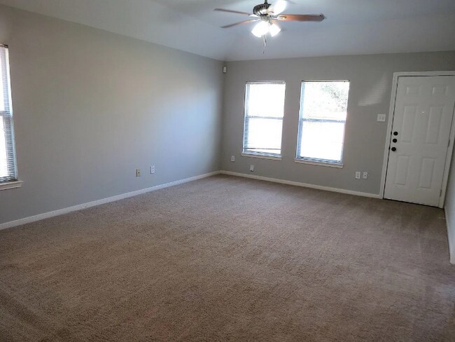 Foto del edificio - 6306 Wellington Meadows Dr