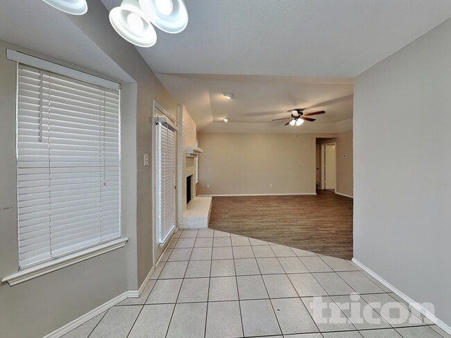 Building Photo - 5708 Woodsetter Ct