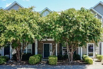 Building Photo - 8342 Glenwood Springs Ct