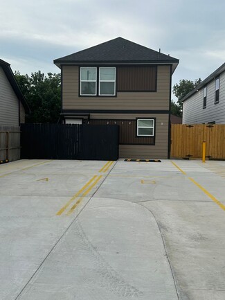 Building Photo - 2312 Wavell St