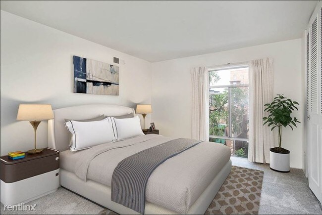 Foto del edificio - 2 br, 1.5 bath Apartment - 991 Logan St