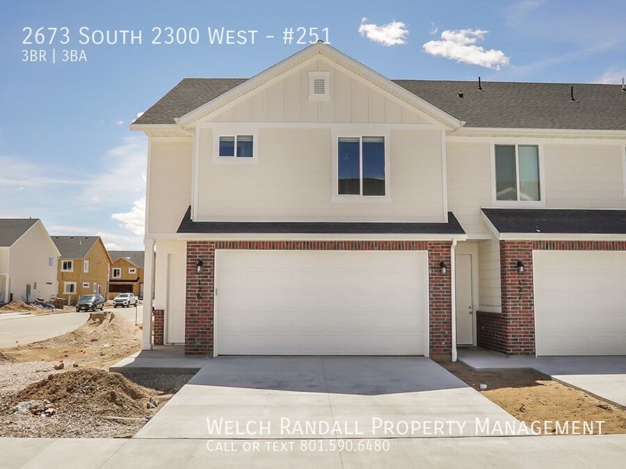 Foto principal - 2673 S 2300 W St