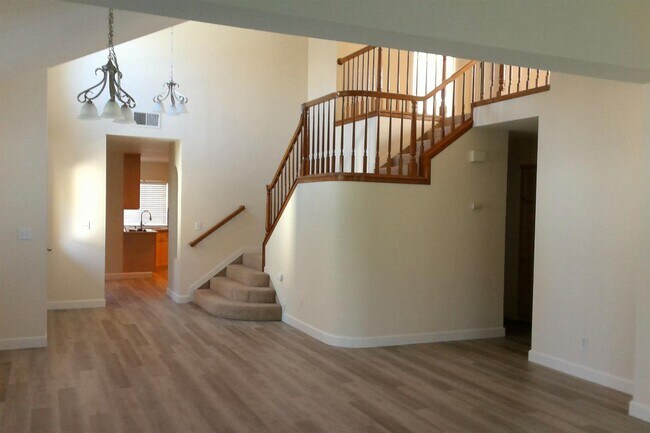 Building Photo - 3019 W Pembrook Loop