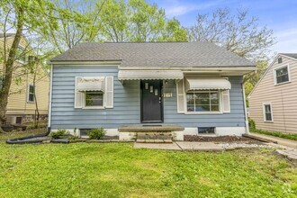 Building Photo - 1171 Hilltop Dr