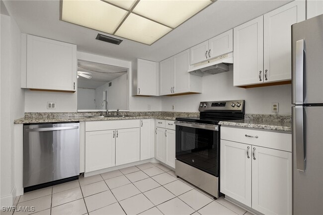 Building Photo - 7068 Nantucket Cir