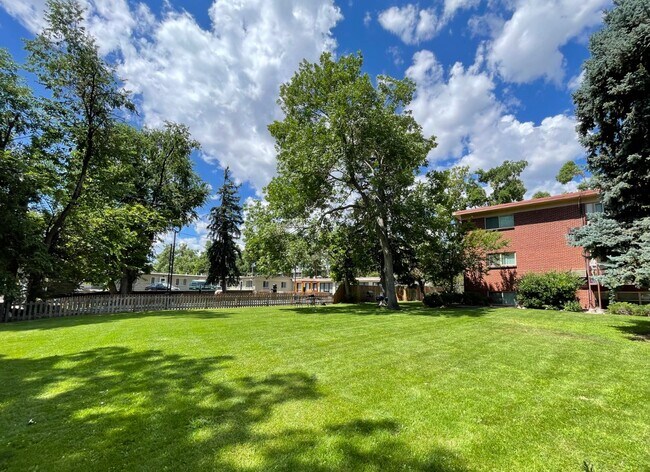 Foto del edificio - 1375 Everett Ct