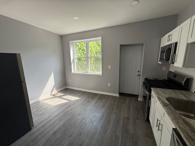 Foto del edificio - Anika Homes 3 Bedroom