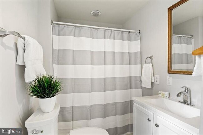 Foto del edificio - 1651 Limekiln Pike