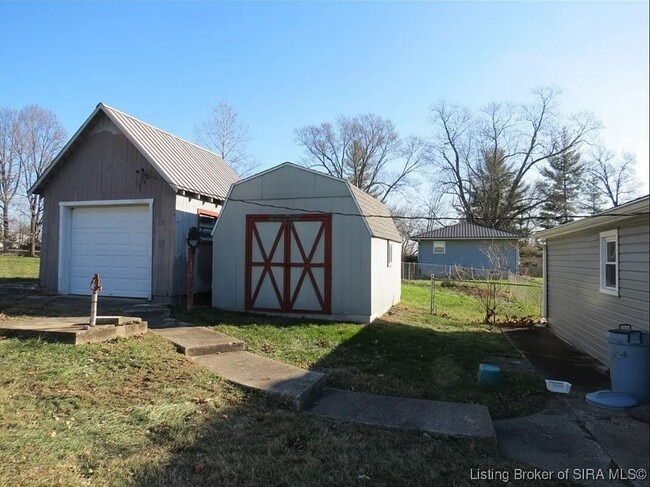 Building Photo - 298 W US Highway 150