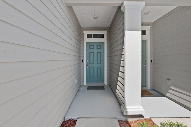 Foto del edificio - 196 Redbud Rd