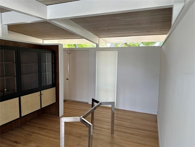 Foto del edificio - 2636 Granada Cir E