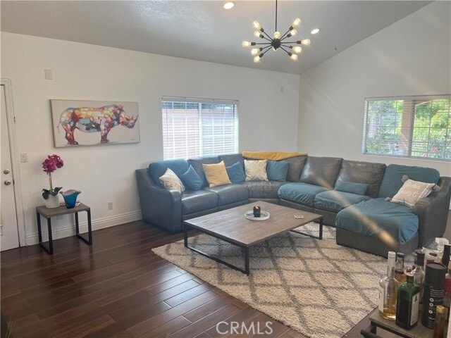 Building Photo - 657 W 1st St