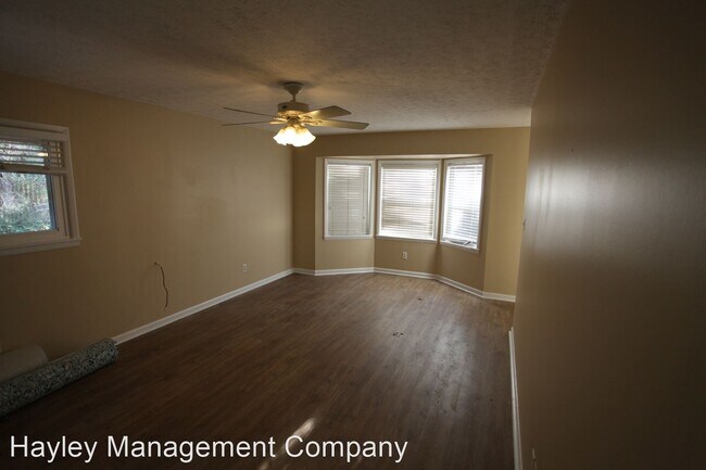 Building Photo - 4 br, 2 bath House - 820 Tullahoma Drive