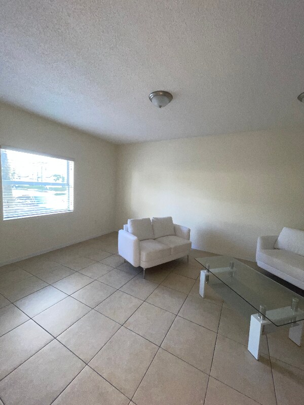 Foto del edificio - 2312 SE 24th Ave