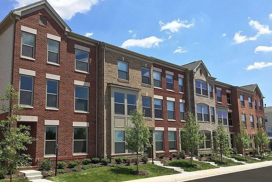 Home-Front - 23479 Adagio Ter