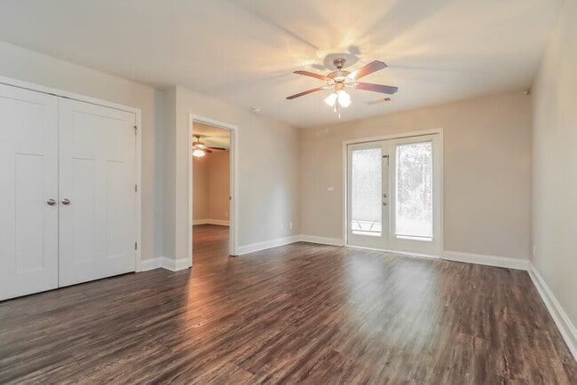 Building Photo - 177 Colony Park Ln