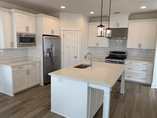 Foto del edificio - 2864 Crestline Rd