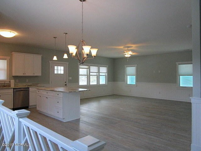 Building Photo - 329 Cedar St