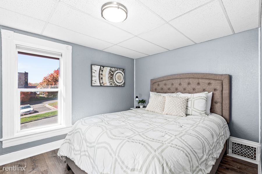 Primary Photo - 2 br, 1 bath Duplex - 432 North 7th Avenue...