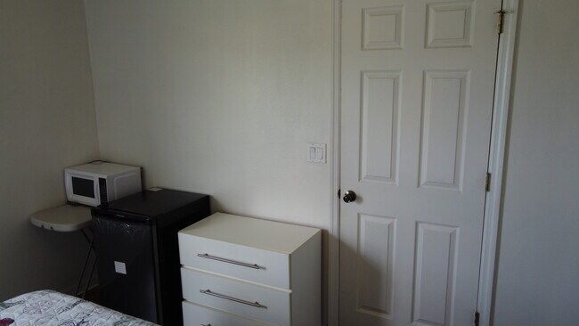 Room - 3133 Riachuelo Ln