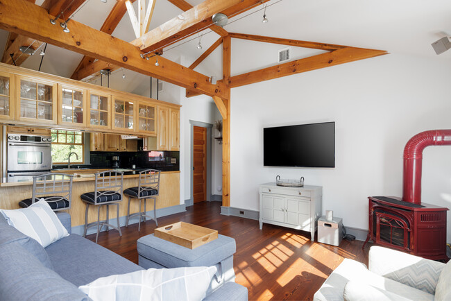 Foto del edificio - 5375 New Suffolk Ave
