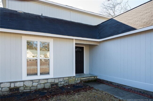Building Photo - 7014 Pantego Dr