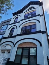 Building Photo - 1319 W Cullerton St