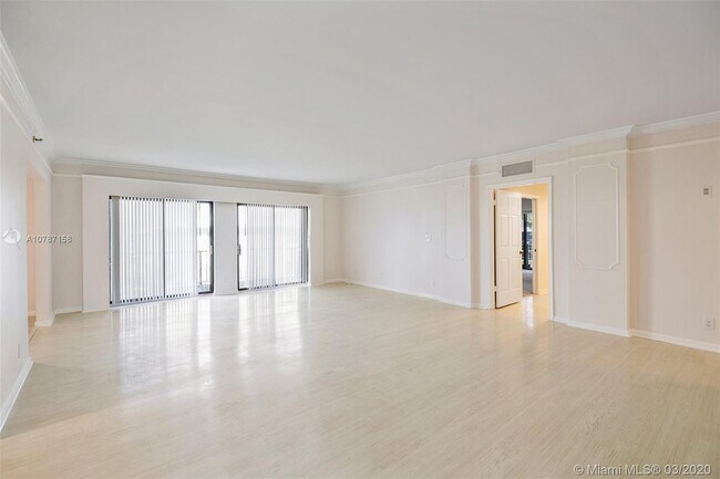 Building Photo - 2677 S Ocean Blvd