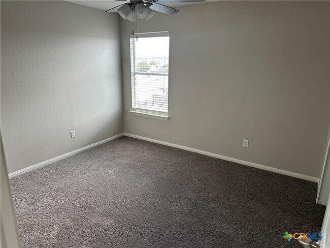 Building Photo - 6107 Taree Loop