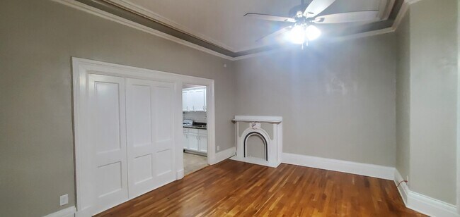Foto del edificio - 515 W Washington St