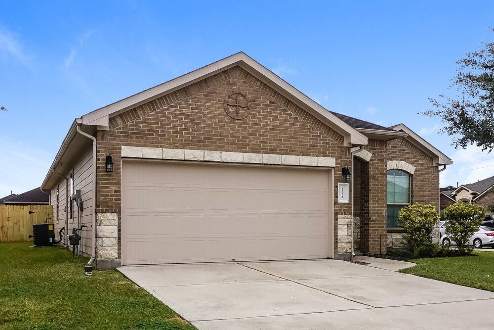 Primary Photo - 8751 Sunrise Canter Dr