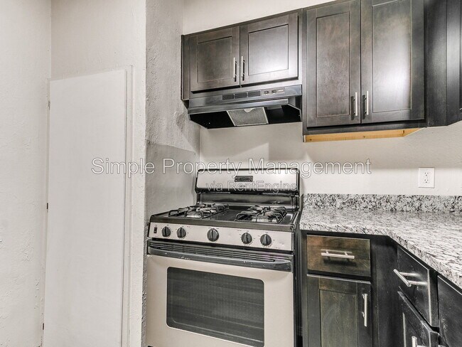 Building Photo - 5832 NW 31st Terrace