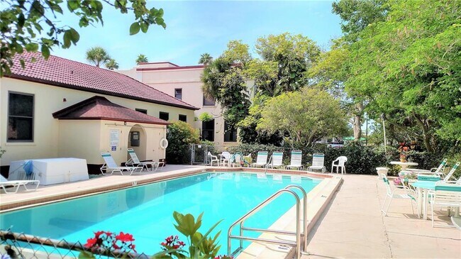 Foto del edificio - 238 Tampa Ave W