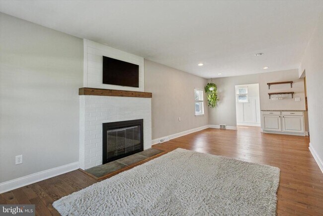 Foto del edificio - 317 Weymouth Rd