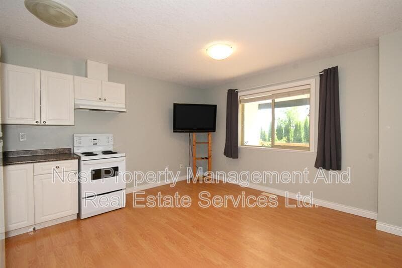 Photo principale - 7650 Grayshell Rd