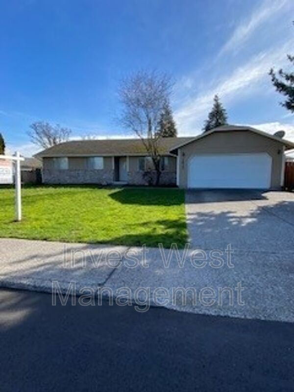 Building Photo - 1411 SE Blairmont Dr