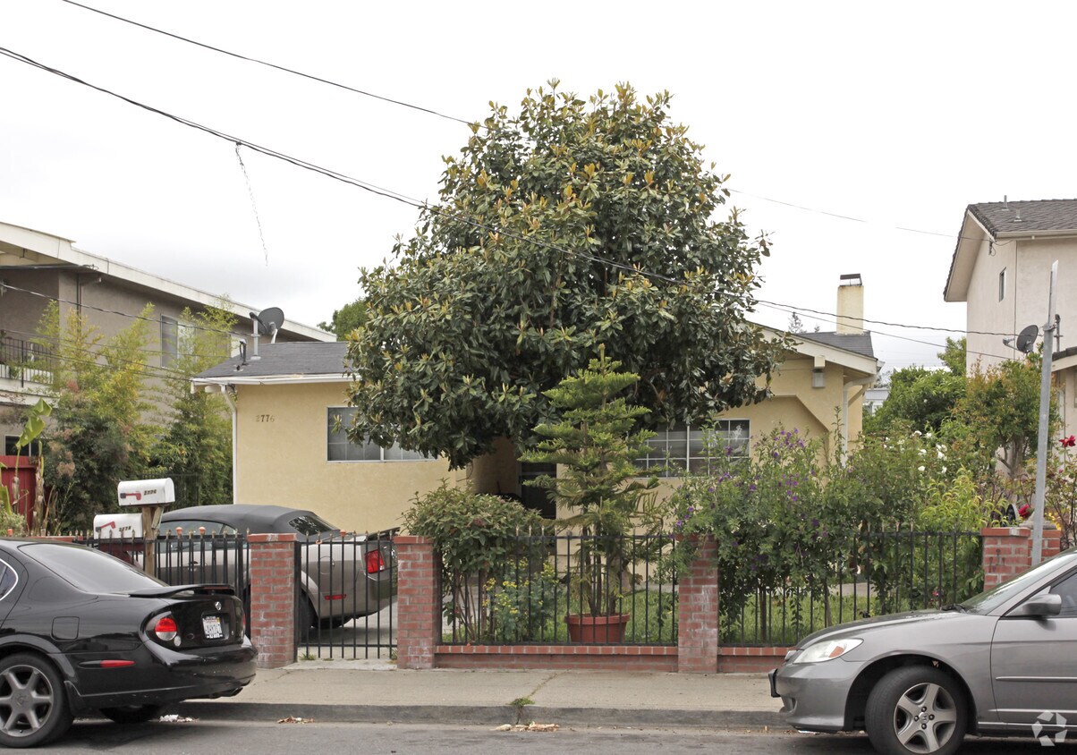 Building Photo - 2776-2778 Marlborough Ave