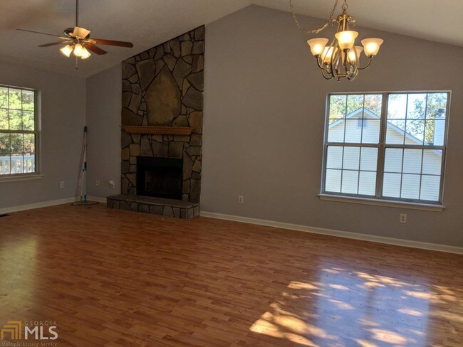 Building Photo - 5480 Apache Trail