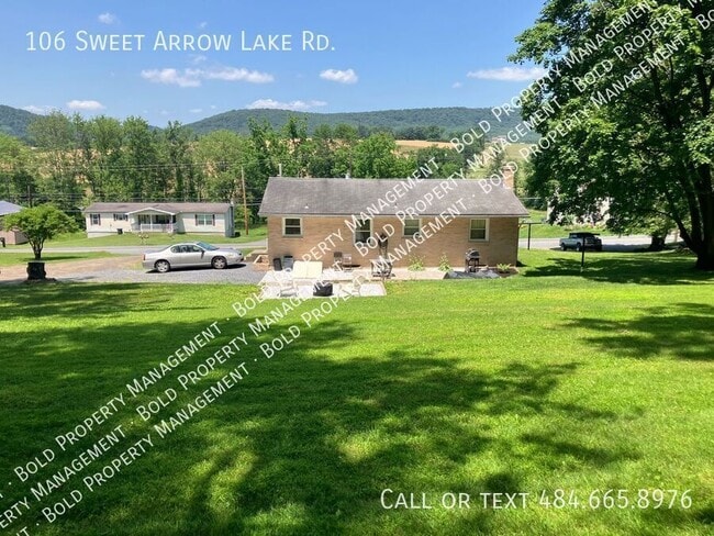 Foto del edificio - 106 Sweet Arrow Lake Rd